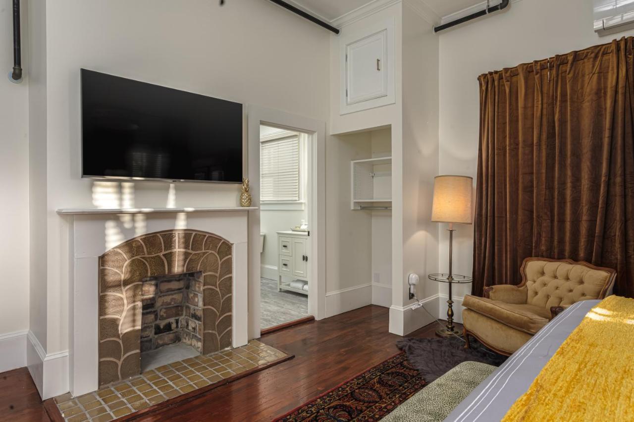 Celestine Bed And Breakfast Πενσακόλα Εξωτερικό φωτογραφία