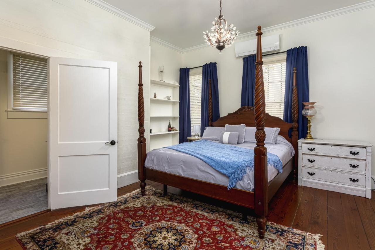 Celestine Bed And Breakfast Πενσακόλα Εξωτερικό φωτογραφία