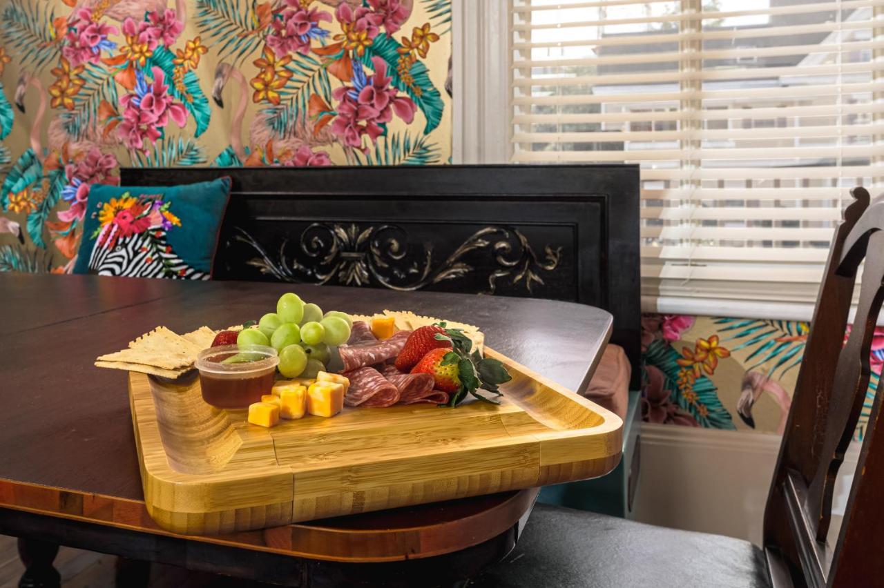 Celestine Bed And Breakfast Πενσακόλα Εξωτερικό φωτογραφία