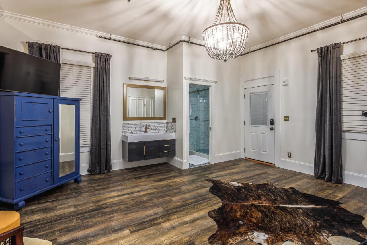 Celestine Bed And Breakfast Πενσακόλα Εξωτερικό φωτογραφία